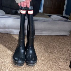 Slightly used womenswear hunter boots